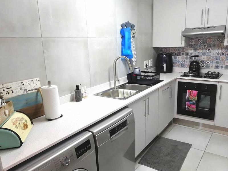 2 Bedroom Property for Sale in Island View Western Cape